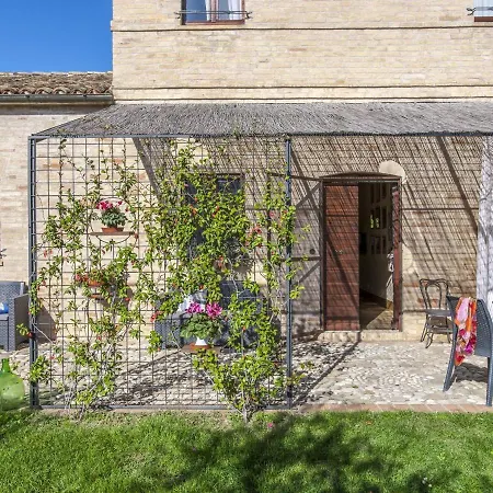 Restful Holiday In With Swimming Pool Fermo