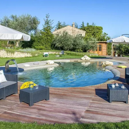 Restful Holiday In With Swimming Pool Hébergement de vacances Fermo